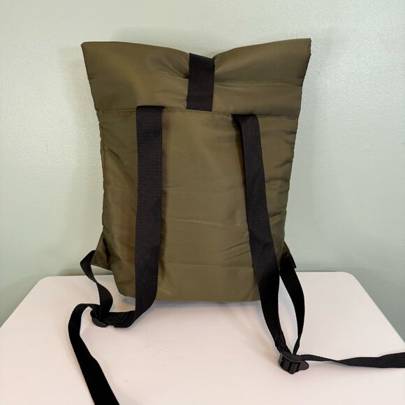 Jean Paul Gaultier Parfums Backpack Travel Weekend Bag Fold Over Top Green NWOT - Picture 5 of 7